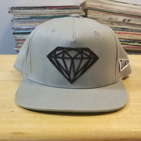 Diamond Supply Co. Other - Gray Diamond Supply Snapback
